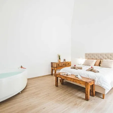 Cas358 Luxury Bari